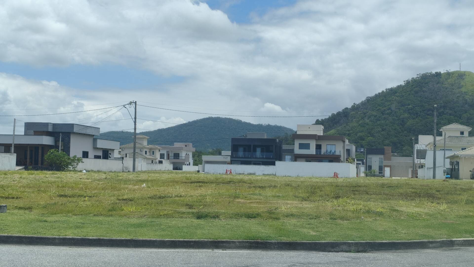 #132 - Terreno em condomínio para Venda em Maricá - RJ