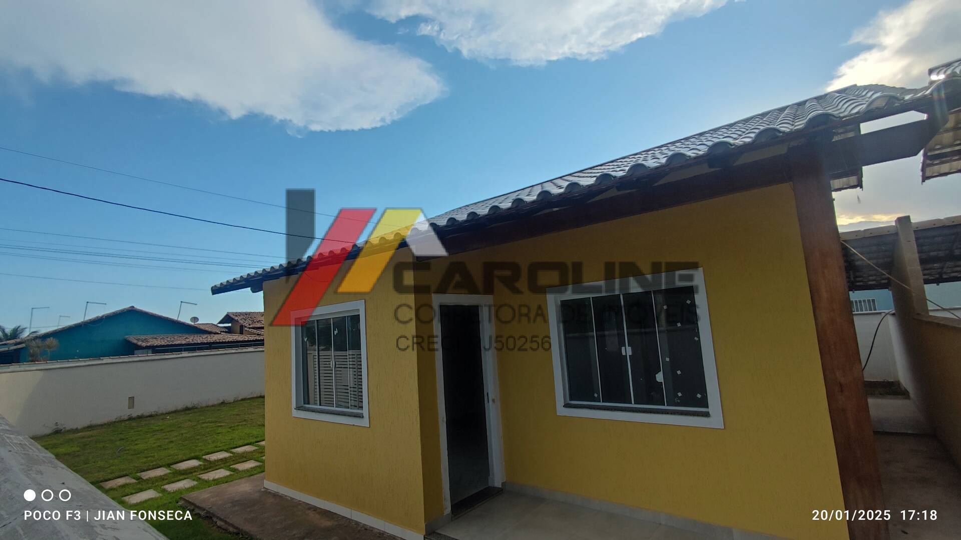 Casa à venda com 2 quartos, 58m² - Foto 1