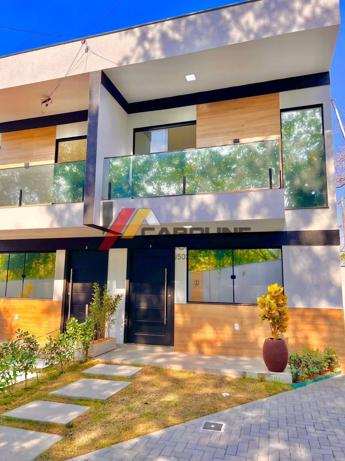 Casa à venda com 2 quartos, 62m² - Foto 1