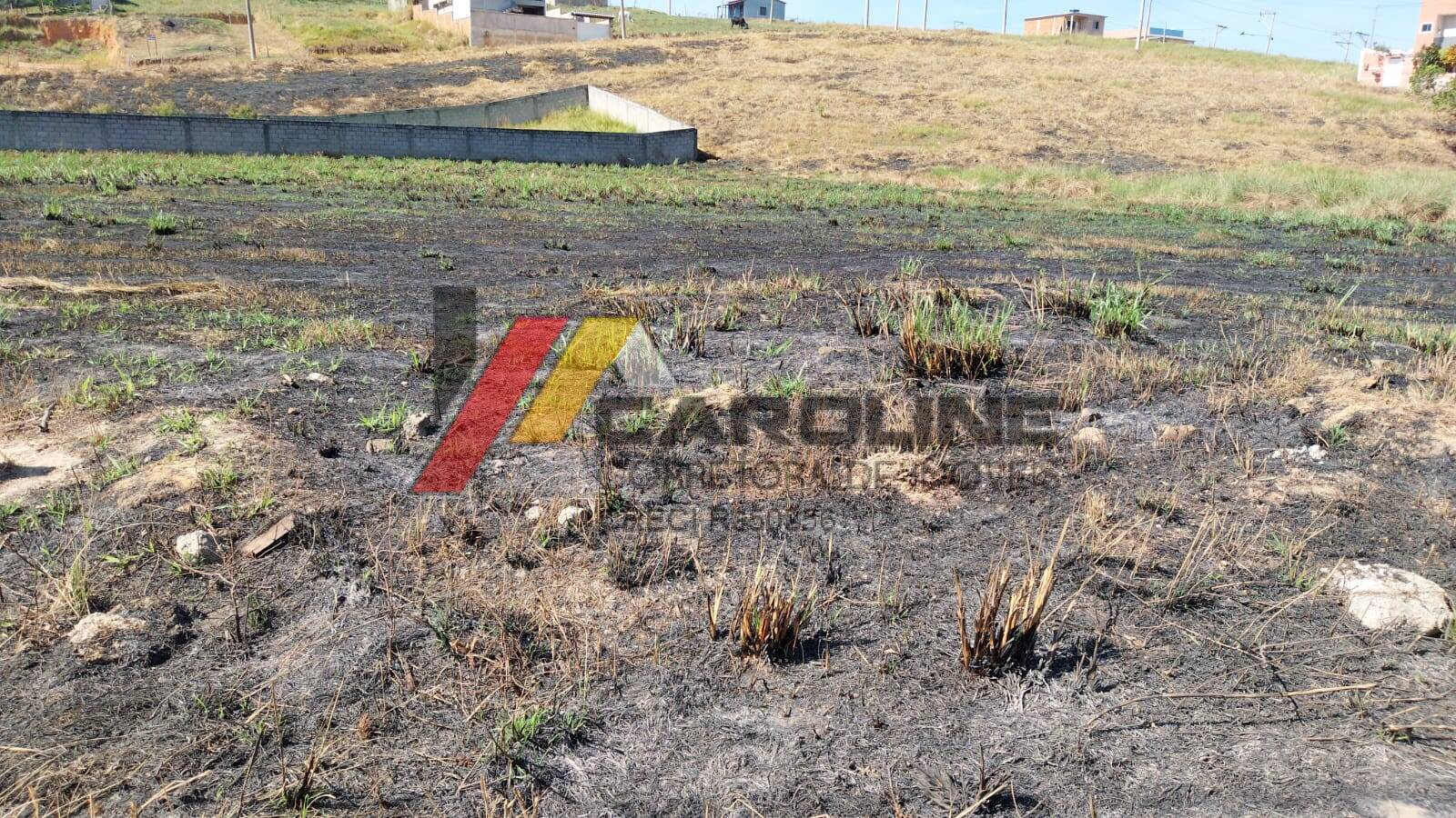Terreno à venda, 450m² - Foto 1