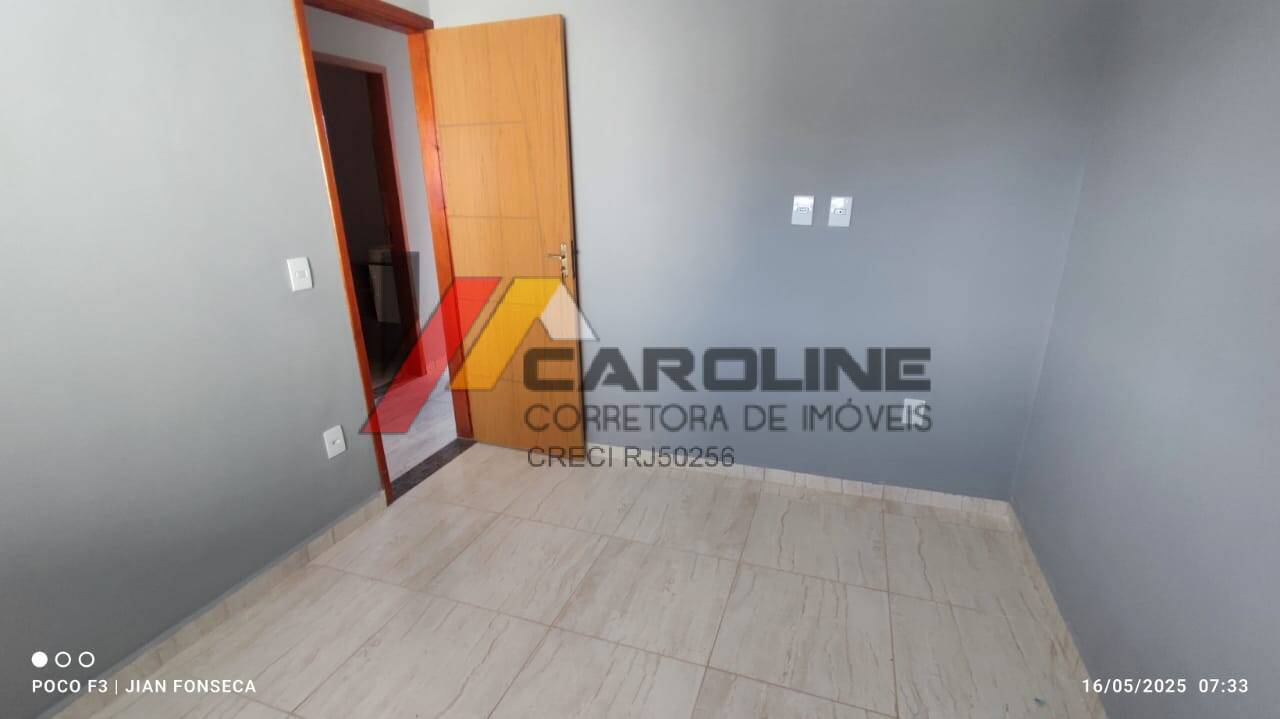 Casa à venda com 2 quartos, 79m² - Foto 5