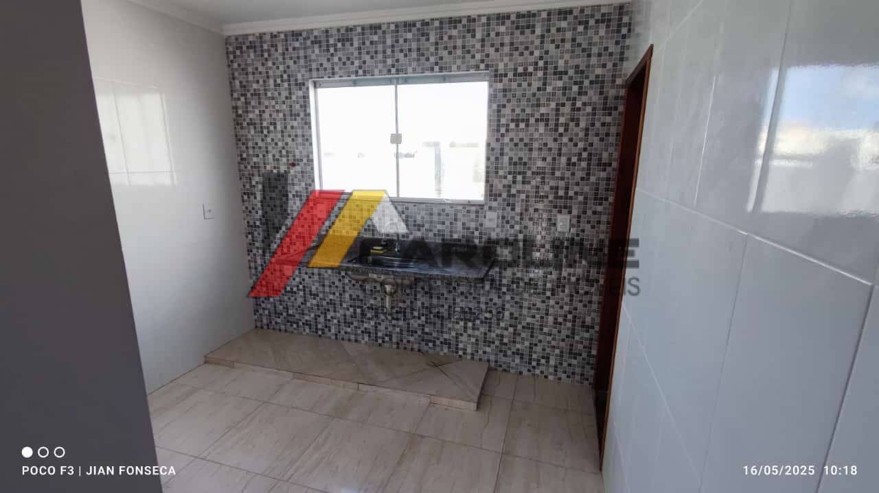 Casa à venda com 2 quartos, 79m² - Foto 13